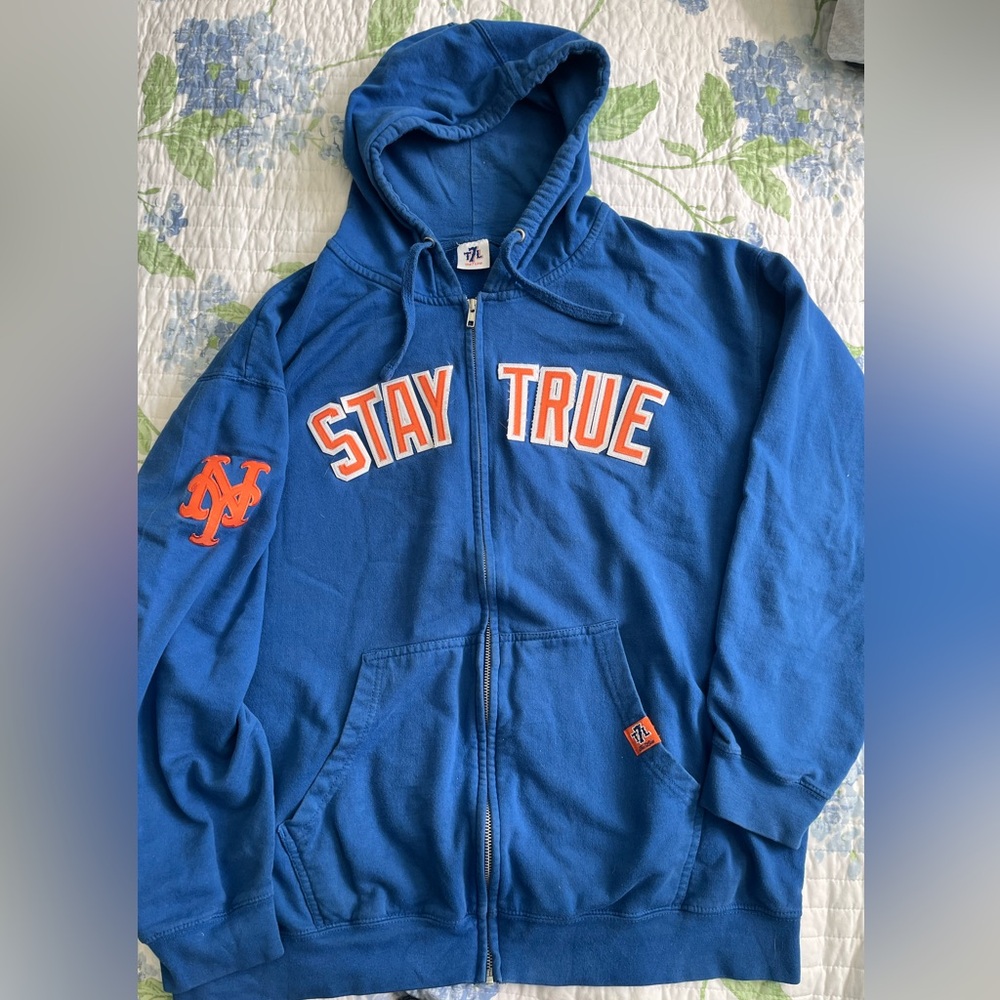 The 7 Line Stay True zip up hoodie